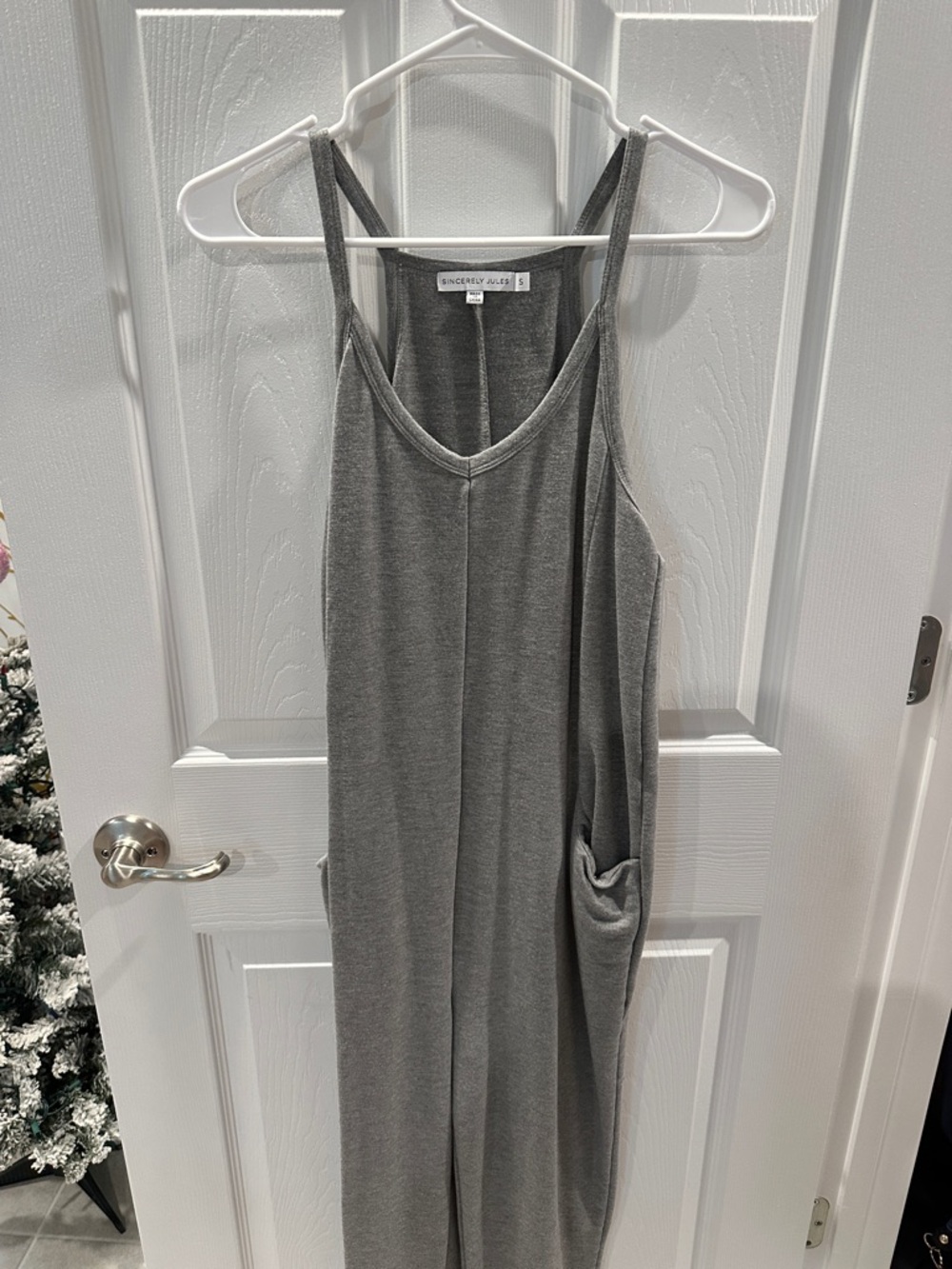 Sincerly Jules Gray Sleeveless V-Neck Camisole Jumpsuit